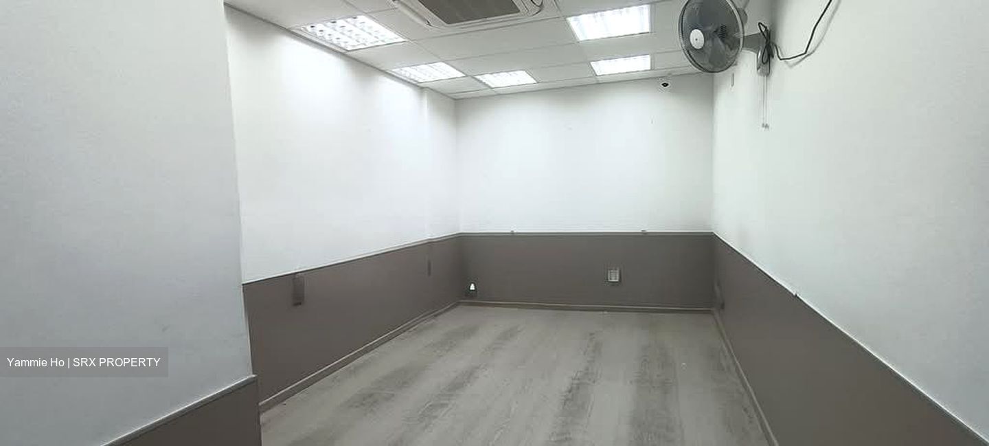 Jurong Gateway Road (D22), Shop House #580630761